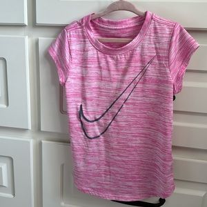 Girls Nike top